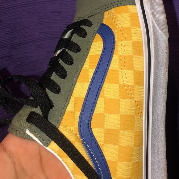 Vans - Picture 3 of 7